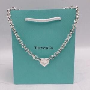 Tiffany & Co. Return to Tiffany Heart Tag Chain
Link Choker Necklace Silver 925